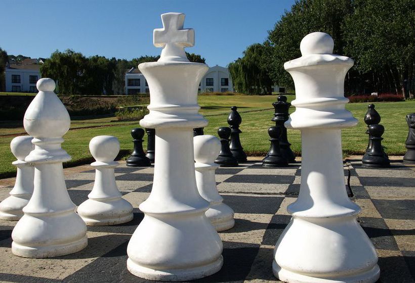 Hotel NH The Lord Charles 4