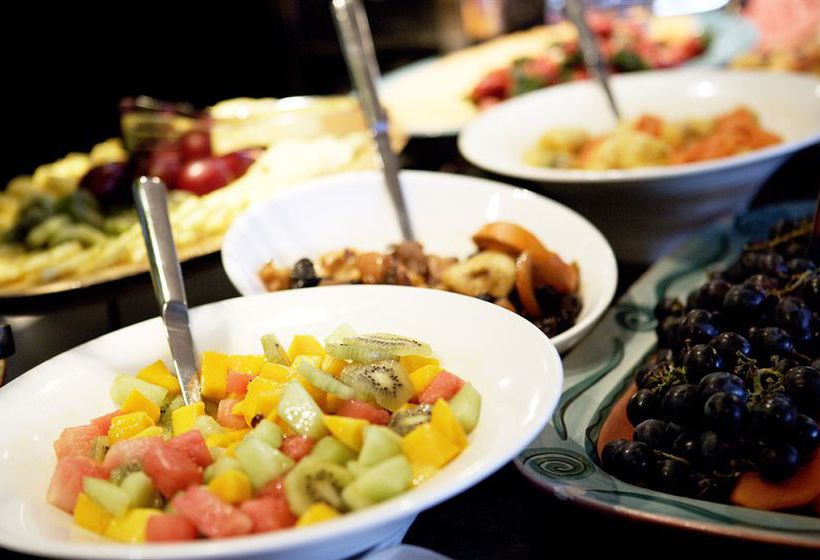 Hotel Bantry Bay Luxury Suites