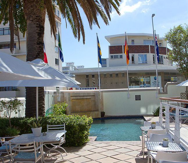 Hotel Bantry Bay Luxury Suites 17
