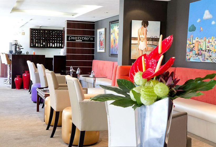 Hotel Bantry Bay Luxury Suites 19