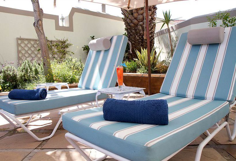 Hotel Bantry Bay Luxury Suites 9