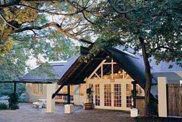 Straightway Head Country Hotel 2