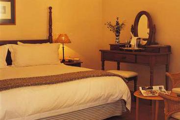 Straightway Head Country Hotel 4