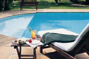 Straightway Head Country Hotel 6