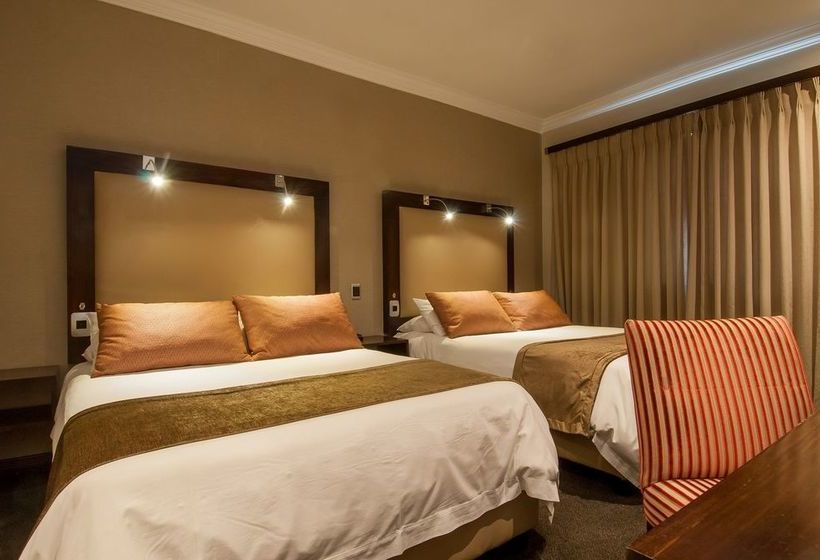 Graham Protea Hotel 12