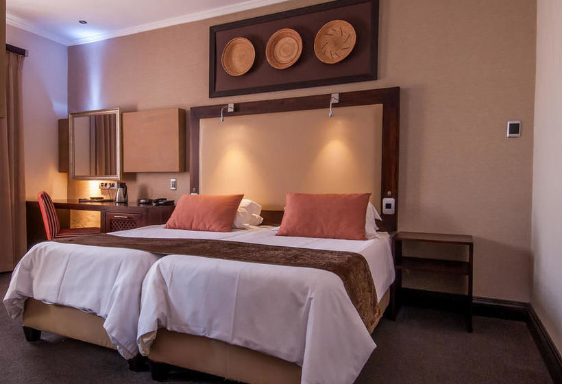 Graham Protea Hotel 8