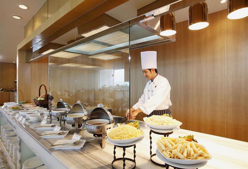 Centara Hotel Hat Yai 14