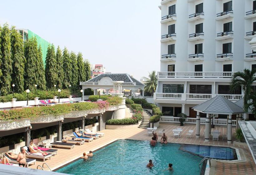 Caesar Palace Hotel 17