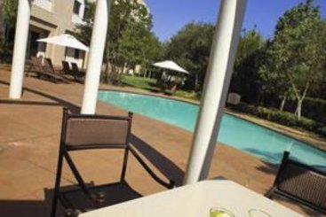 Hotel Garden Court Eastgate 4