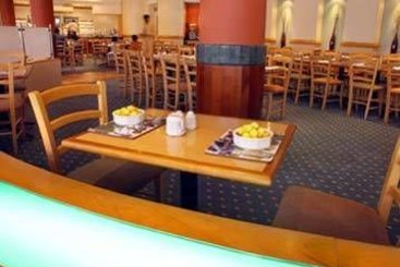 Hotel Garden Court Eastgate 6