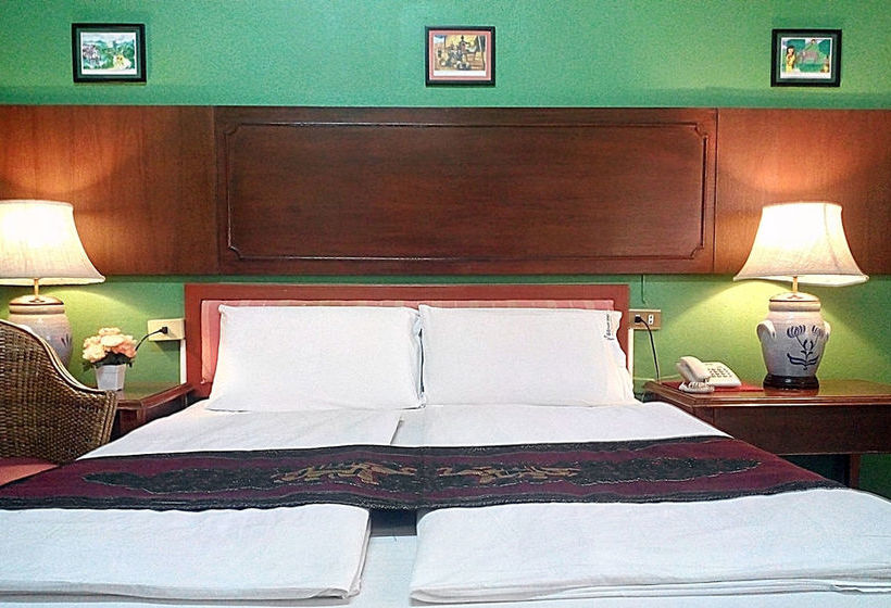 Hotel People Place Lodging 12