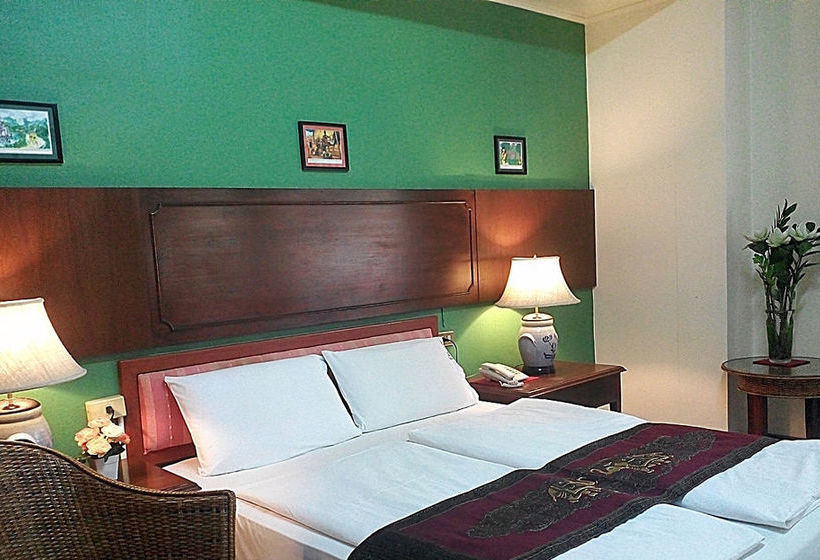 Hotel People Place Lodging 14