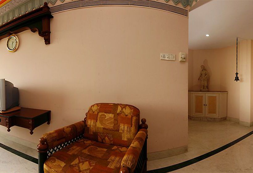 The Emerald Hotel & Executive Apartments 3