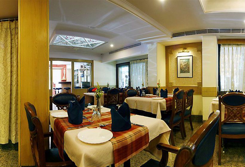 The Emerald Hotel & Executive Apartments 4