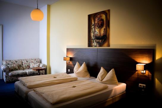 Hotel Am Landeshaus 5