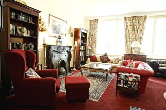 Hotel Ashley's Garden 9