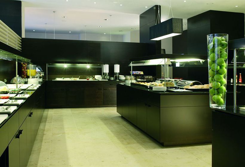 Hotel NH Stuttgart Airport 12