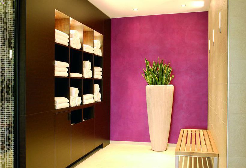 Hotel NH Stuttgart Airport 8