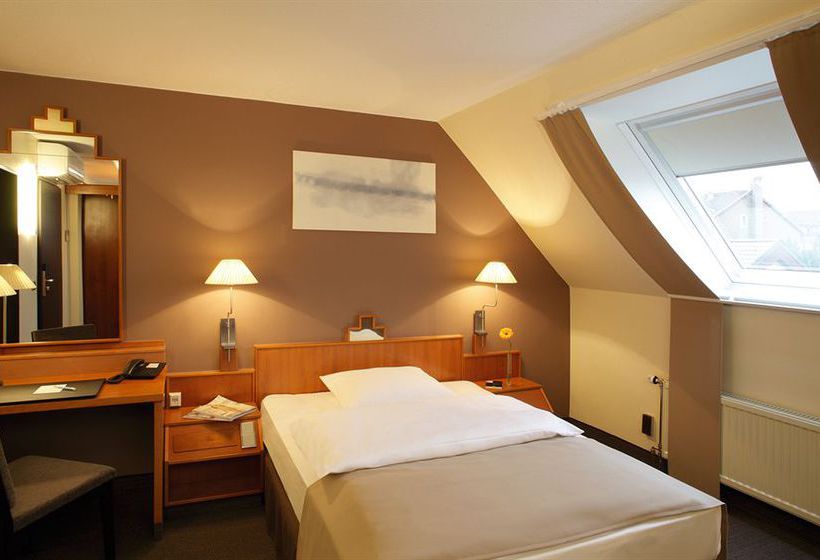 Hotel NH Stuttgart Sindelfingen 1