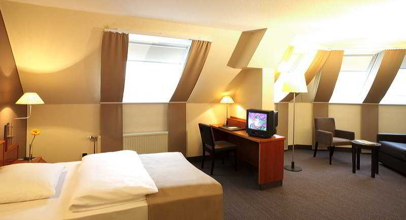 Hotel NH Stuttgart Sindelfingen 10