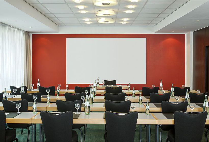 Hotel NH Berlin City Ost 11