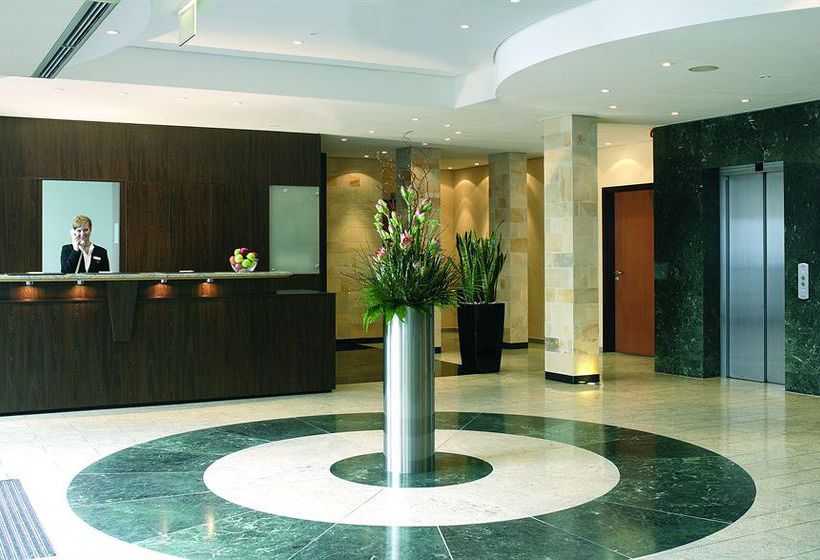 Hotel NH Berlin City Ost 5