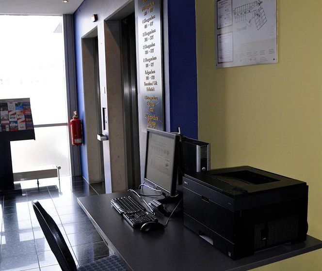 Golden Leaf Hotel Frankfurt 11