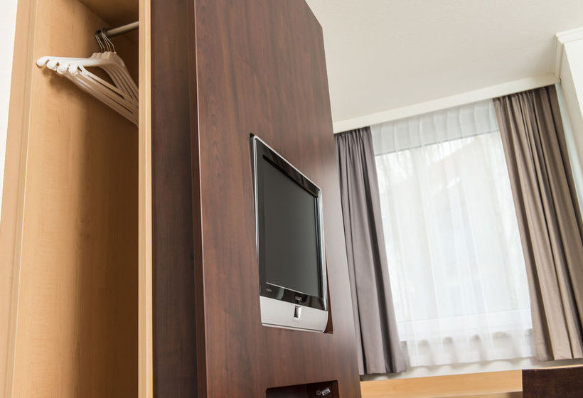 Hotel Ibis Leipzig Nord Ost 10