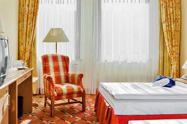 Hotel Park Inn Chemnitz-Hartmannsdorf 2