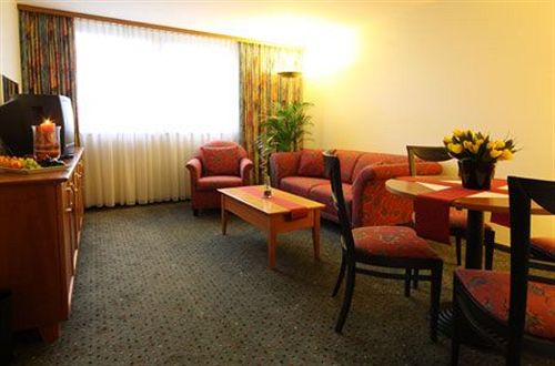 Hotel Ramada by Wyndham Bottrop 11