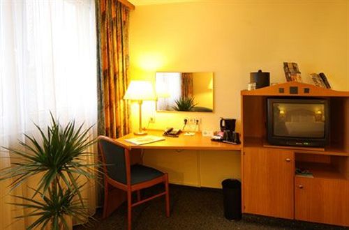 Hotel Ramada by Wyndham Bottrop 13