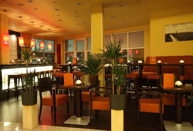 Hotel Ramada by Wyndham Bottrop 2