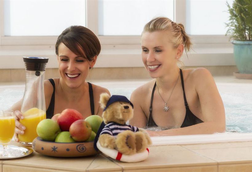 Dorint Hotel Charlottenhof Halle 9