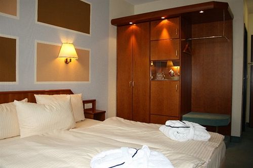 Hotel SensCity Berlin Spandau 17