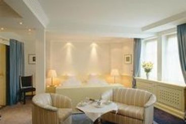 Romantik Hotel Goldener Karpfen 2