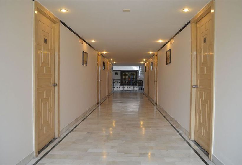 Hotel Radha Ashok 10