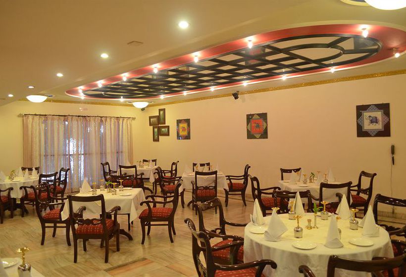 Hotel Radha Ashok 11