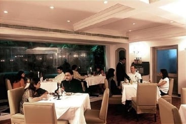 Hotel Le meridien Ahmedabad 7