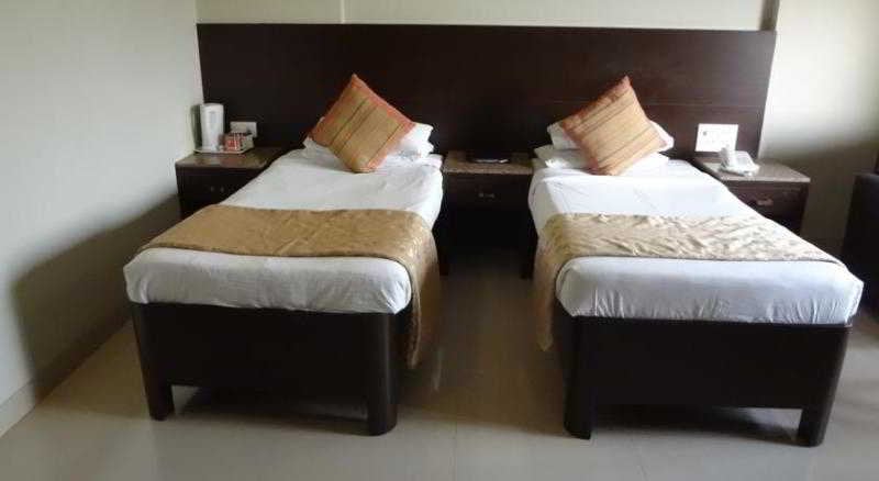 Hotel Kings International 17