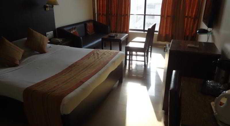 Hotel Kings International 3