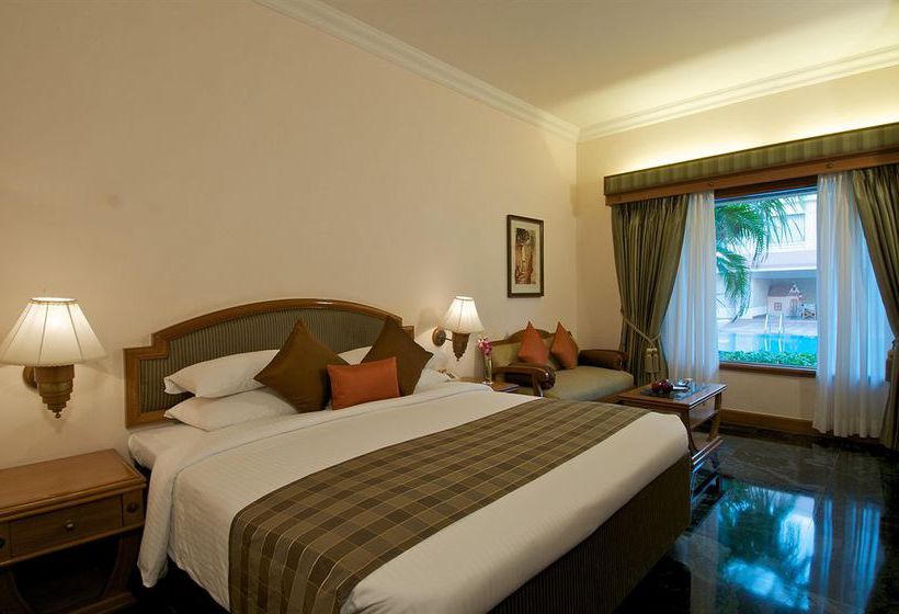 Hotel The Ummed Ahmedabad 7