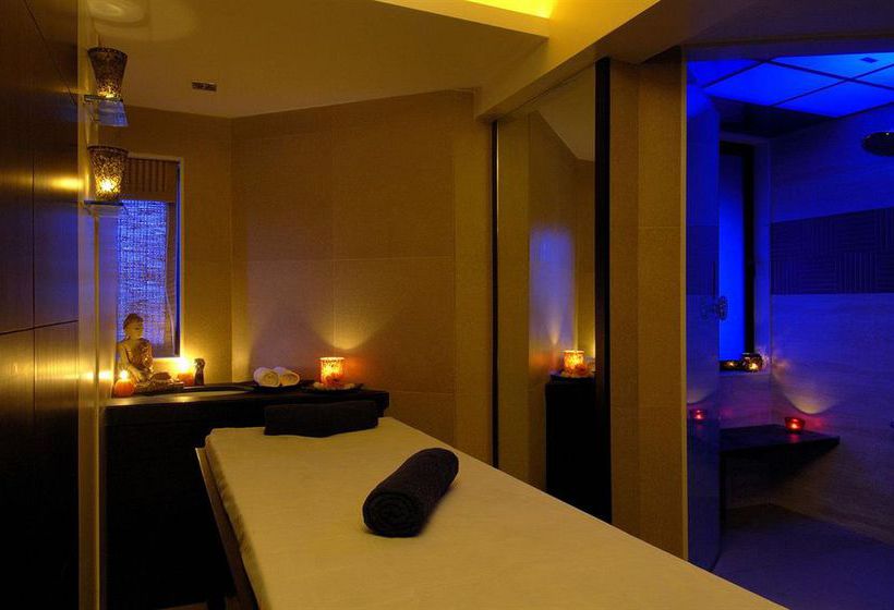 Ramee Guestline Hotel Juhu 4