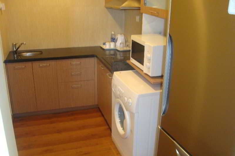 The Residence Hotel & Convention Centre 14