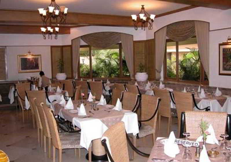 The Residence Hotel & Convention Centre 15