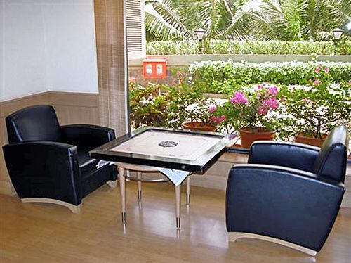 The Residence Hotel & Convention Centre 18