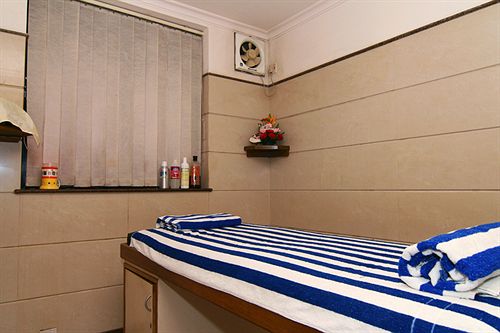 The Residence Hotel & Convention Centre 20