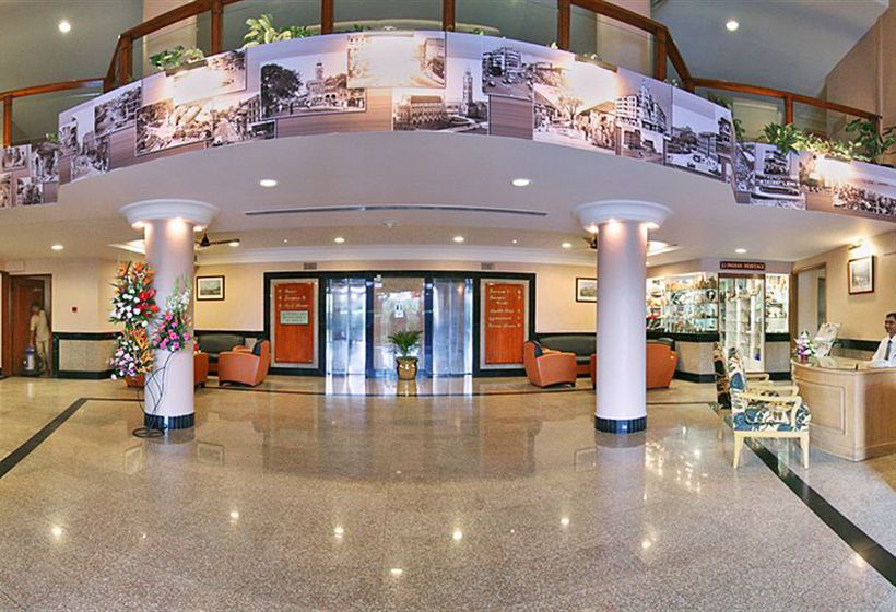 The Residence Hotel & Convention Centre 3