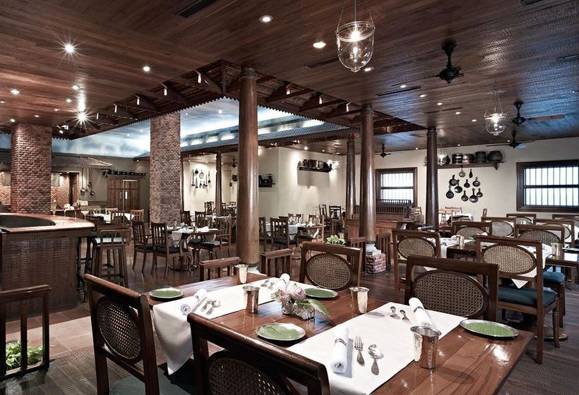 Hotel Vivanta President 6