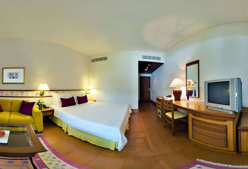 Hotel Trident Agra 16