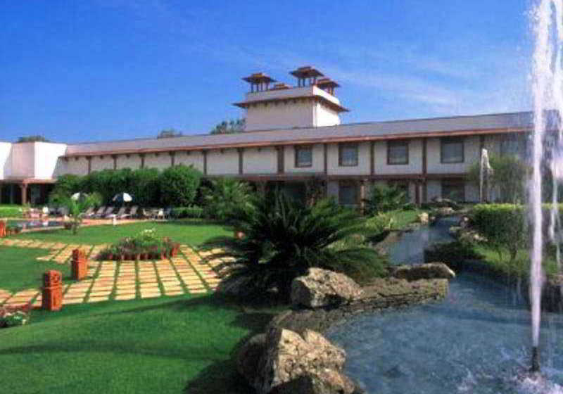 Hotel Trident Agra 19